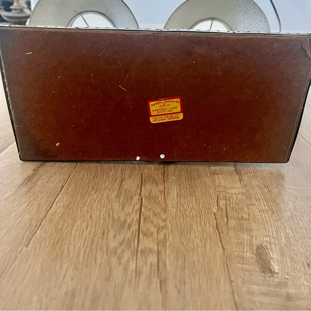 RARE Vtg Mid Century‎ Hollywood Regency Feldman Co Label Brass Shades Table Lamp